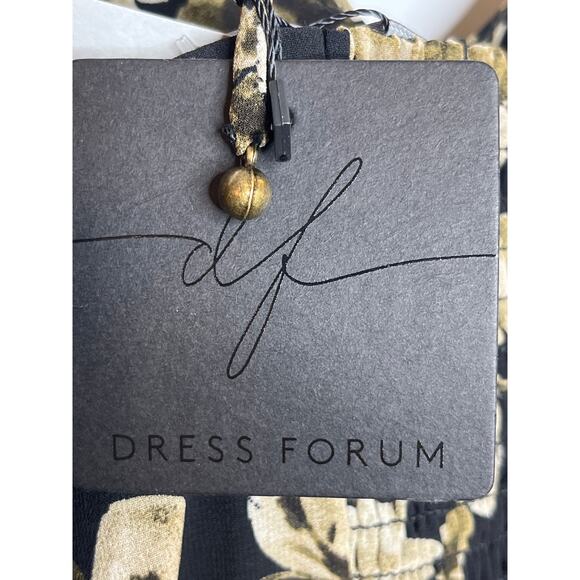 Dress Forum NEW Medium Midi Shift Dress with Large Front Slit Spaghetti Strap - Picture 5 of 10